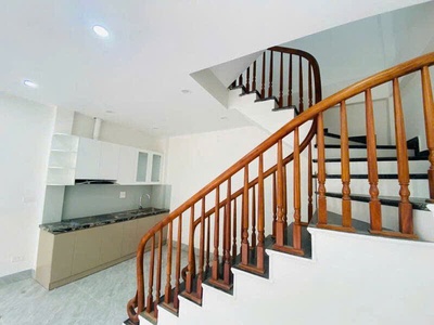 Bán siêu phẩm thạch bàn - long biên - đất nở hậu - ôtô 4 chỗ vào nhà - full nội thất đẹp - khách 3