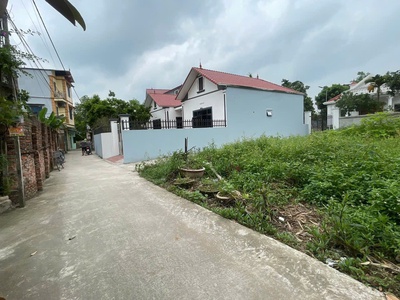 Phải nhanh mới kịp -  chỉ hơn 4đ có ngay lô góc dt 75m2 - trung tâm kim bài - ubnd thanh oai - ô 1