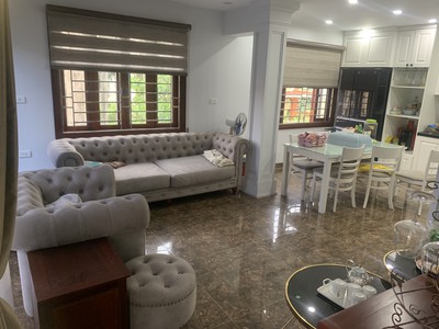 HÓT  LÔ GÓC-LÂM HẠ-Long Biên 45M2, 5 Tầng-Gía 12 TỶ, Ô TÔ Tránh, KD. 1
