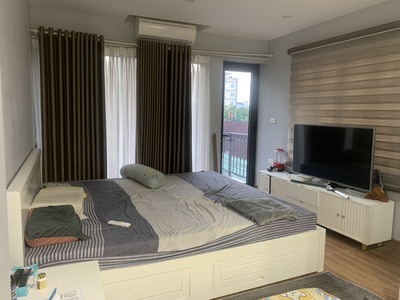 HÓT  LÔ GÓC-LÂM HẠ-Long Biên 45M2, 5 Tầng-Gía 12 TỶ, Ô TÔ Tránh, KD. 3
