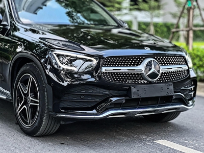 Bán xe Mercedes GLC 300 4Matic 2021, màu đen. 8