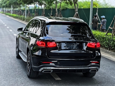 Bán xe Mercedes GLC 300 4Matic 2021, màu đen. 2