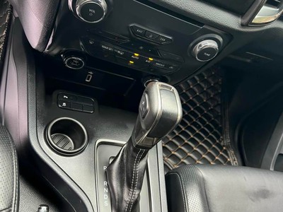 Bán xe Ford Everest Titanium 2.0L 4x2 AT 2020, màu đen. 6