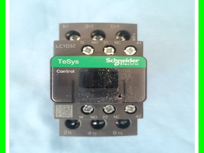 Khởi động từ Schneider LC1D32M7C 0