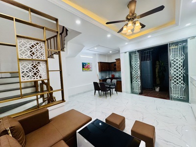 Chính chủ bán nhà Nam Dư   39M , Xây 5 tầng   Gần nhà thờ   Giá chỉ hơn 6 tỷ 0