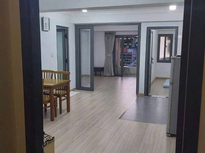 Chung cư Miếu Nổi, Vũ Huy Tân, BT: 72m2, 2p ngủ có ban công, 11tr 0