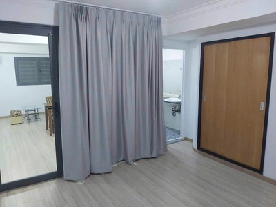 Chung cư Miếu Nổi, Vũ Huy Tân, BT: 72m2, 2p ngủ có ban công, 11tr 2