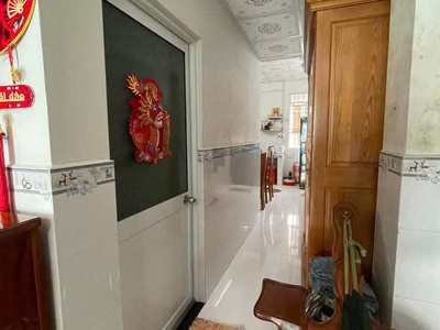 Gấp gấp chú em cần bán nhà 111m2 ngay trung tâm Hóc Môn mà giá chỉ 850 triệu 2
