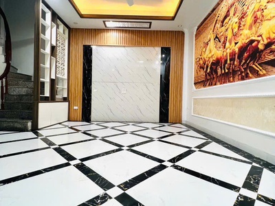 Bán nhà view gần Hồ Tây   Cách phố vài bước chân   Không gian sống lý tưởng   Nhỉnh 7 tỷ 2