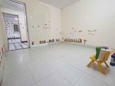 Cho thuê căn hộ tầng 2 tòa C2 mặt đường Phạm Ngọc Thạch, Đống Đa 8