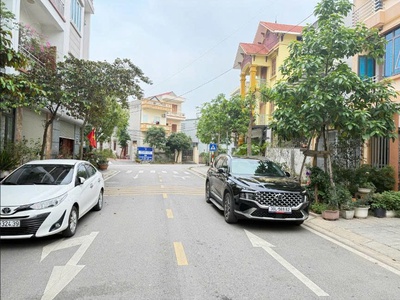 Chính chủ muốn bán mảnh đất 130m ở phường Hùng Vương thành phố Phúc Yên. 2