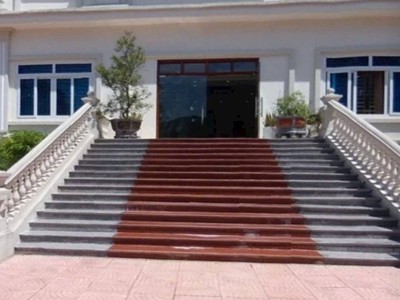 Bán gấp khách sạn 1094m2, mt20m, 6t, 32 tỷ, sóc sơn. 1