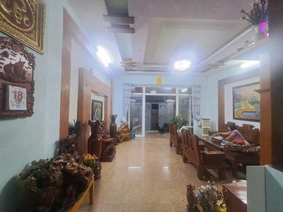 Hiếm  nhà hxh tl15 mặt tiền rộng 5.7m giảm 400tr, 110m2, 2 tầng 3pn nhỉnh 5 tỷ gần ngã tư vườn lài 1