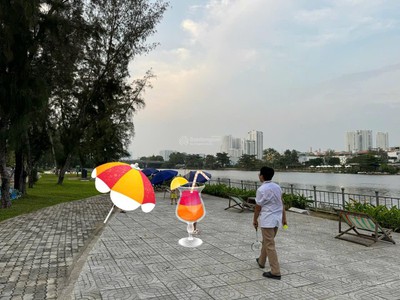 Nhà phố ven sông, 6x20m dtsd 380m2, cách q1 đúng 1km, chợ bến thành 4km 4