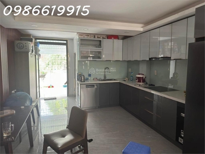 Trung tâm quận 7 - 4 tầng - nở hậu nhẹ tài lộc - xe hơi tới nhà - full nội thất - 7x tỷ 2
