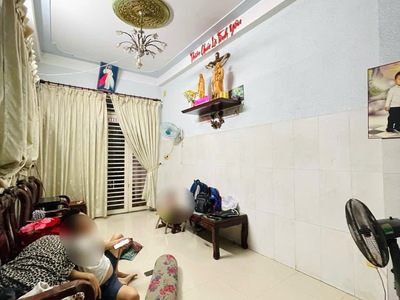 Nhà 84m , 5pn, xe hơi ngủ trong nhà   gần nguyễn văn quá   5.5 tỷ 2