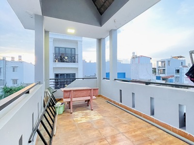 Nhà 84m , 5pn, xe hơi ngủ trong nhà   gần nguyễn văn quá   5.5 tỷ 3