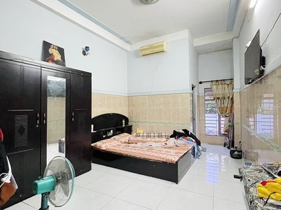 Nhà 84m , 5pn, xe hơi ngủ trong nhà   gần nguyễn văn quá   5.5 tỷ 4