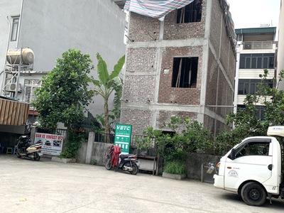 Bán nhà thạch bàn nhỉnh 16 tỷ 60m khu phân lô vỉa hè 2 mặt thoáng,long biên 3