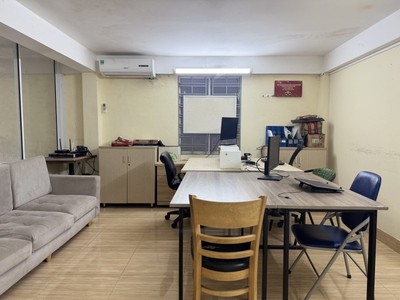 Nhà 2.5 tầng mặt tiền kinh doanh kế tiểu la   3 mặt thoáng   đất 70m2  6 tỷ 1