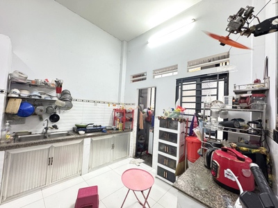 Bán nhà 60m  hẻm xe hơi linh đông   gần phạm văn đồng   giá chỉ 4.6 tỷ   ở ngay hoặc cho thuê 3
