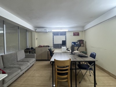 Nhà 2.5 tầng mặt tiền kinh doanh kế tiểu la   3 mặt thoáng   đất 70m2  6 tỷ 0