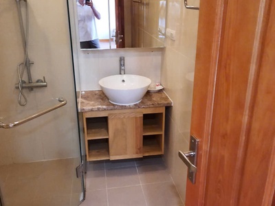 Chính Chủ bán Chung cư Lạc Long Quân   Tầng Cao   View Hồ - Ở sường   70m2 chào 7 Tỷ 1