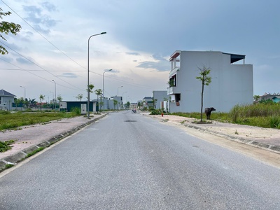 Cần bán gấp đất ngay tt  thị xã nghi sơn, thanh hóa, dt 108m2 đường 15.5m  giá chỉ 1 tỷ. 0