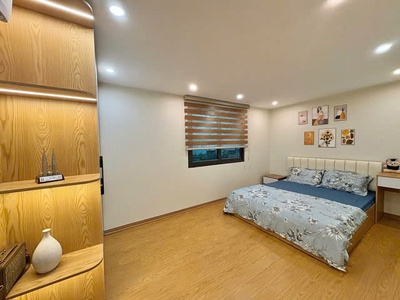 Bán căn hộ tập thể phố phạm ngọc thạch, đống đa, sd 90m2, lô góc, ô tô đỗ chân cầu thang, full nt, 1