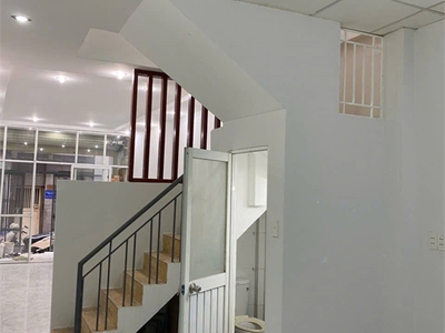 Bán gấp cách mạng tháng tám 14.2 tỷ -  quận 3 hồ chí minh -nhà hẻm xe hơi-sát mặt tiền-diện tích: 4