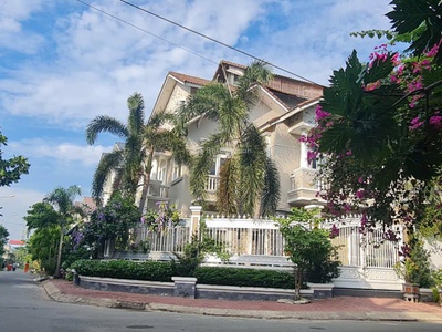 Bán nhà tạ quang bửu view công viên, p.5-q.8, 4 tầng- 54m2 - nhỉnh 8 tỷ- không qh, hoàn công đủ 0
