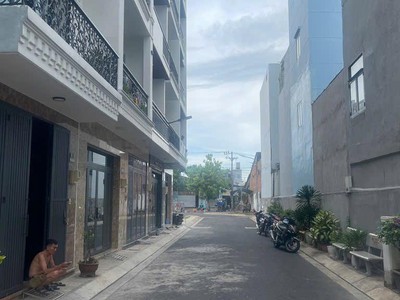 Bán đất thoại ngọc hầu,tân phú,full thổ cư,hẻm xe hơi,52m2,giá 6 tỷ 1
