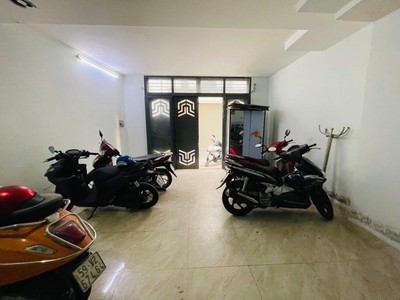 Bán nhà gò vấp, chdv vip ngay đh công nghiệp, 5 tầng, 10 pn, hẻm xe  tải nguyễn văn nghi, dòng tiền 3