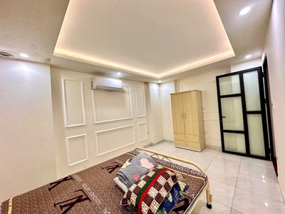 Cho thuê nhà khu Văn Cao, DT: 40m2, 3 phòng ngủ. 7