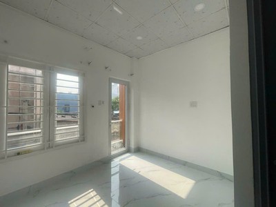 Nhà đẹp trung tâm linh đông nhỉnh 4,x tỷ cạnh phạm văn đồng. 1