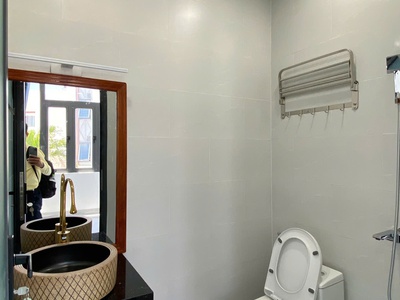 Cần bán nhà mới xây 3 tầng đường mai an tiêm 5ty950 p. vĩnh phước, cách bãi tắm hòn chồng 1km. 3