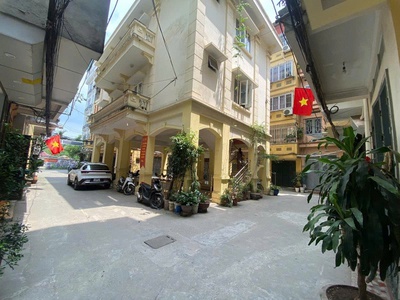 Bán nhà bùi xương trạch, 119m,  ngõ thông, 2 ô tô tránh, mặt tiền khủng 9.7m, 5 tầng, 28 tỷ 3