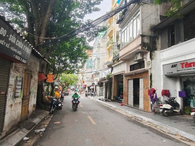Bán nhà 3 tầng, lò đúc, vị trí đẹp, đầu tư sinh lời, ở sướng, giá 9 tỷ 4