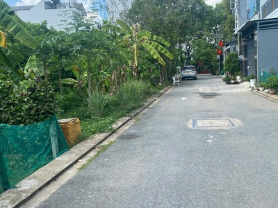 Bán nhà 3 tầng kiên cố sát nguyễn duy trinh   hẻm ô tô ngủ trong   long trường, thủ đức 1