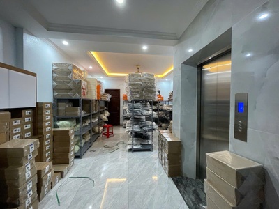 Bán nhà 89 thịnh liệt- hoàng mai, 73 m2,thang máy,  mặt tiền 5m, giá 17,9 tỷ. 0