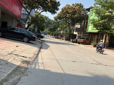 Mình cần bán lô đất đẹp  ở trung tâm thành phố lào cai 0