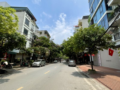 Bán nhà phân lô đền lừ  gara ô tô   thang máy   kinh doanh  55m2  giá 18 tỷ 0