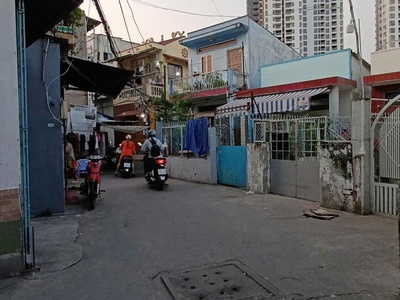 Bán nhà cũ tiện xây mới ngang 6,4mx12m hoài thanh quận 8 giá 4 tỷ nhỉn 0