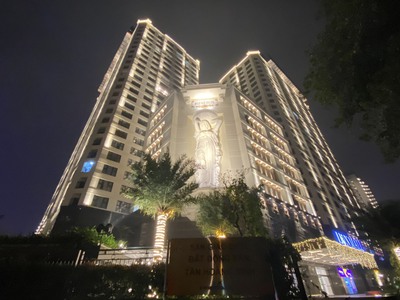 Bán căn góc siêu vip 234m2 - 4PN tầng cao view Hồ Tây dự án D . Le Roi Soleil 59 Xuân Diệu 0