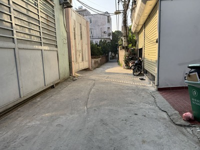 Bán đất xóm 7 Đông Dư, Bát Tràng: 47,1m2, ngõ ô tô vào đất, giá rất hợp lý 0