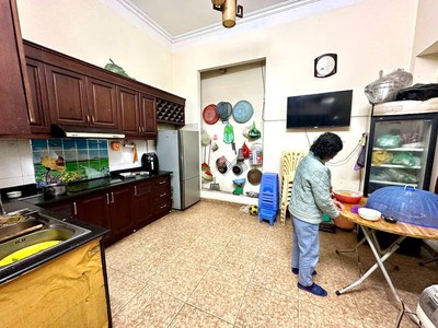 Bán nhà phố Tôn Đức Thắng, Đống Đa, ô tô vào nhà, tiện KD, 5 tầng 68m2 giá 19 tỷ 3