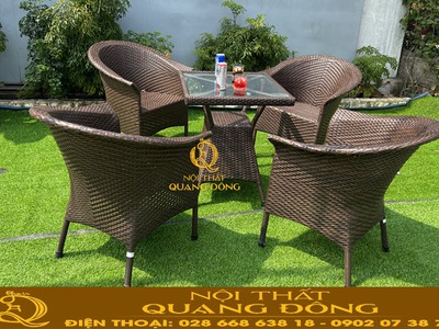 Bàn ghế cafe 4 ghế và 1 bàn đan sợi nhựa giả mây 4