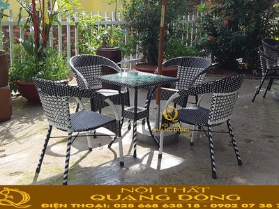 Bàn ghế cafe 4 ghế và 1 bàn đan sợi nhựa giả mây 0