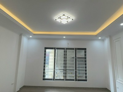 Chính chủ cần bán nhà 38/58 phố Xuân La,Tây Hồ 31 m2 x 5 t mới tinh đầy đủ nội thất 8,5t 6