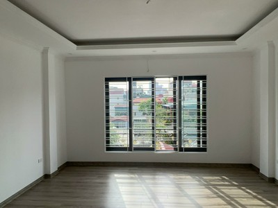 Chính chủ cần bán nhà 38/58 phố Xuân La,Tây Hồ 31 m2 x 5 t mới tinh đầy đủ nội thất 8,5t 2